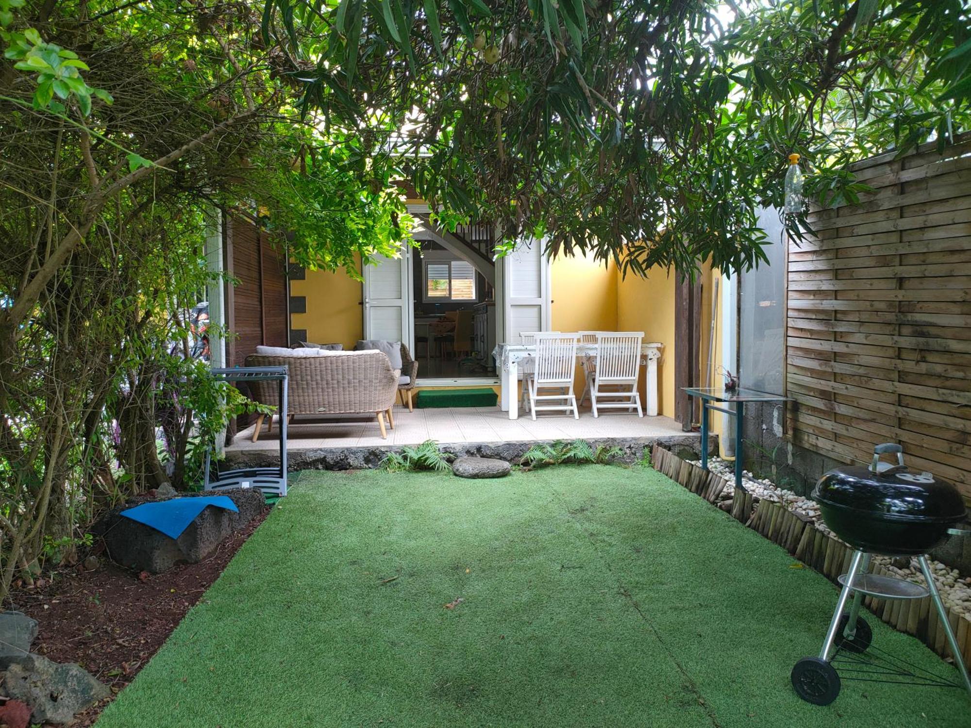 Petite Maison A 12Mn Du Bassin De Manapany 생조세프 외부 사진